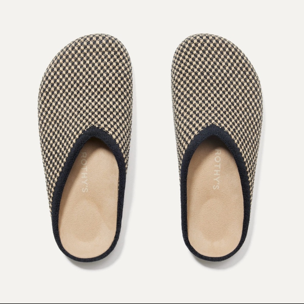NWT Rothy's Casual Clogs